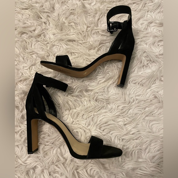 Vince Camuto Black Suede Heels - Picture 4 of 4